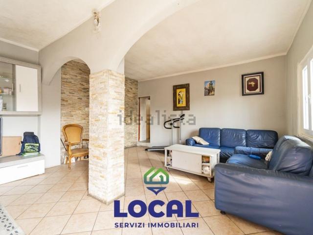 Villetta bifamiliare in vendita di 150 m² in Via Santa Maria Rocca, 10