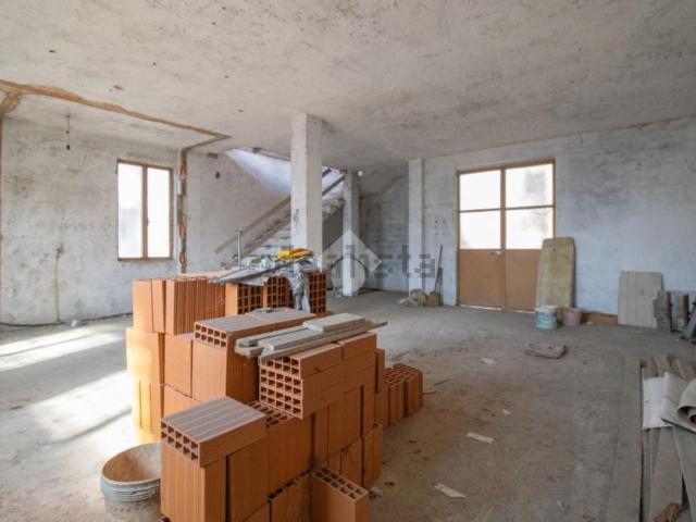 Villetta bifamiliare in vendita di 150 m² in Via Silvio Bonomi