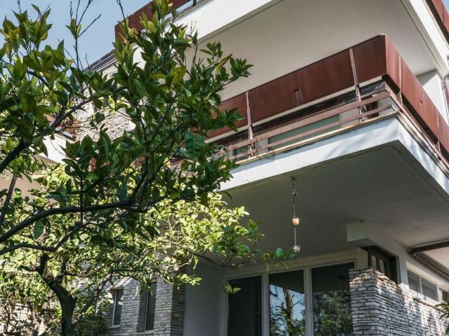 Villetta bifamiliare in vendita di 150 m² in Viale Circe