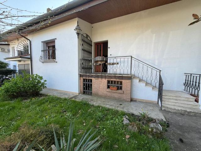 Villetta bifamiliare in vendita di 150 m²