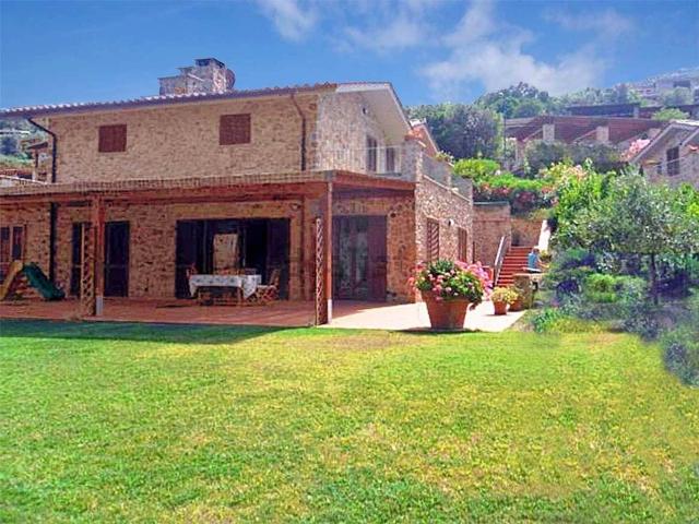 Villetta bifamiliare in vendita di 150 m²