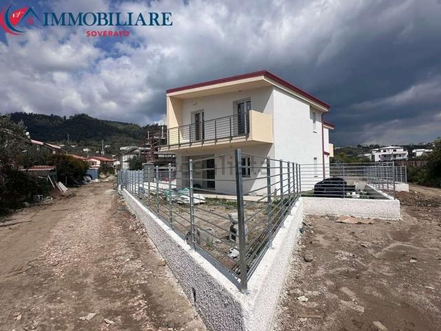 Villetta bifamiliare in vendita di 150 m²