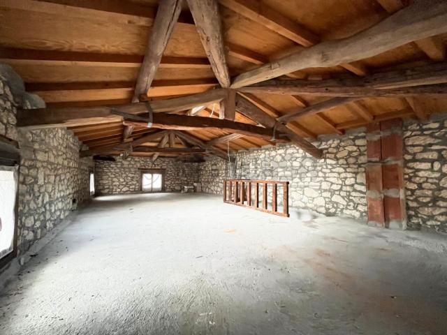 Villetta bifamiliare in vendita di 151 m² in Via Valle