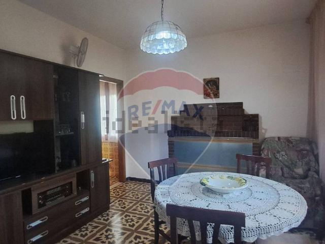 Villetta bifamiliare in vendita di 151 m² in Via Francesco Verlengia, 2