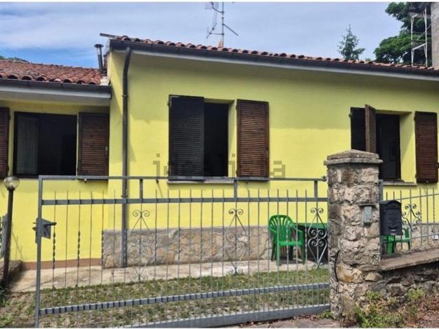 Villetta bifamiliare in vendita di 157 m² in Via Bellaria, 4
