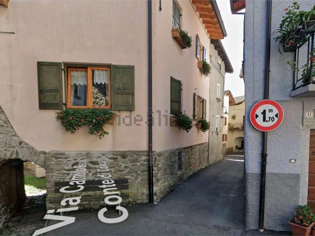 Villetta bifamiliare in vendita di 154 m² in Via Camillo Benso Conte di Cavour, 4