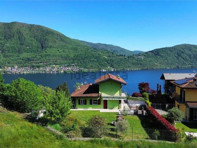 Villetta bifamiliare in vendita di 155 m² in Piazza Filippo Maria Beltrami
