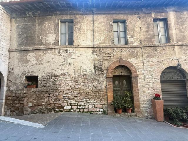 Villetta bifamiliare in vendita di 155 m² in Via Eugenio Brizi