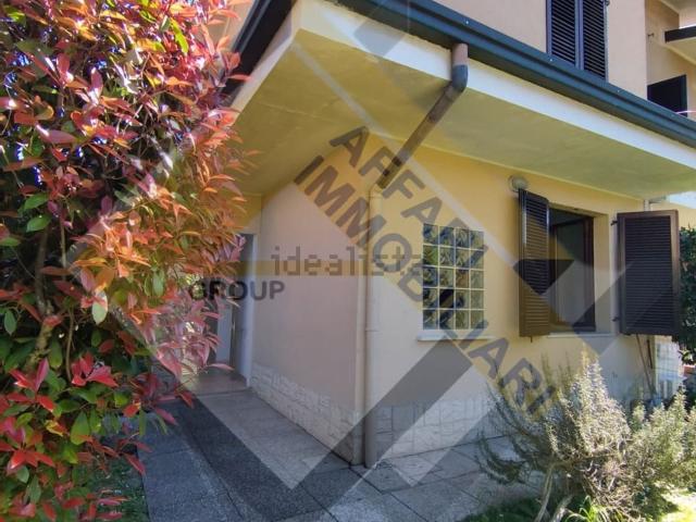 Villetta bifamiliare in vendita di 155 m² in Via Liguria, 5