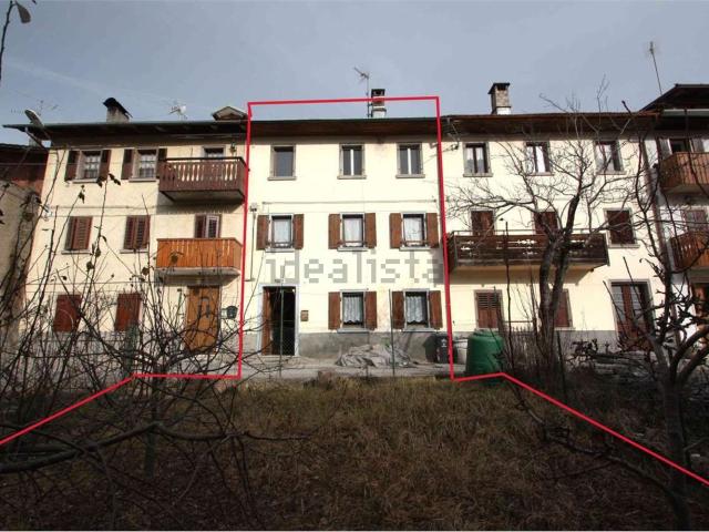 Villetta bifamiliare in vendita di 155 m² in Via Piane