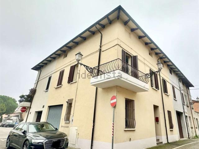 Villetta bifamiliare in vendita di 155 m² in Via Roma, 27