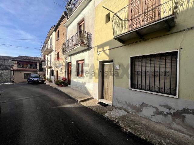 Villetta bifamiliare in vendita di 155 m² in Via San Donato, 51