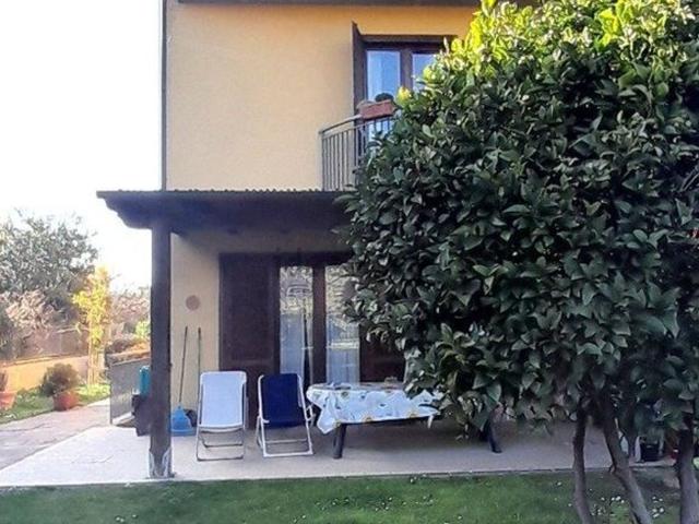 Villetta bifamiliare in vendita di 156 m² in Via Cristiano Banti