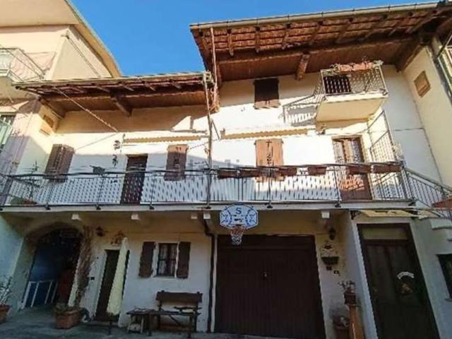Villetta bifamiliare in vendita di 158 m² in Via Vittorio Emanuele II, 24