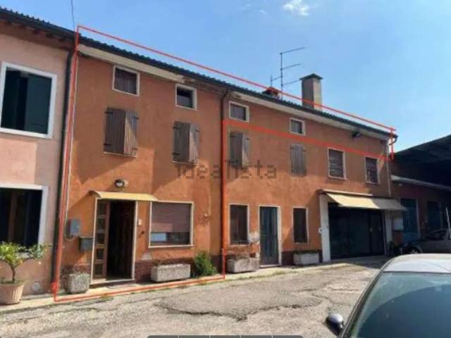 Villetta bifamiliare in vendita di 158 m² in Via Mainenti