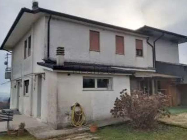 Villetta bifamiliare in vendita di 159 m² in Via Torricelle