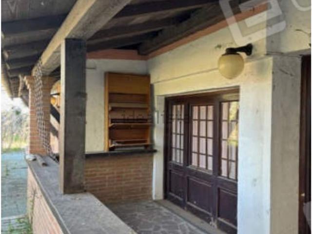 Villetta bifamiliare in vendita di 159 m² in Via Bastie, 134