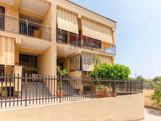 Villetta bifamiliare in vendita di 163 m² in Via Tacito, 5
