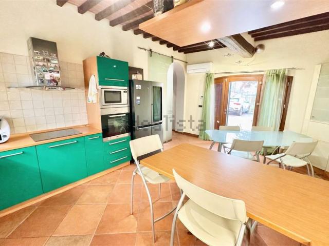 Villetta bifamiliare in vendita di 163 m² in Via Molino