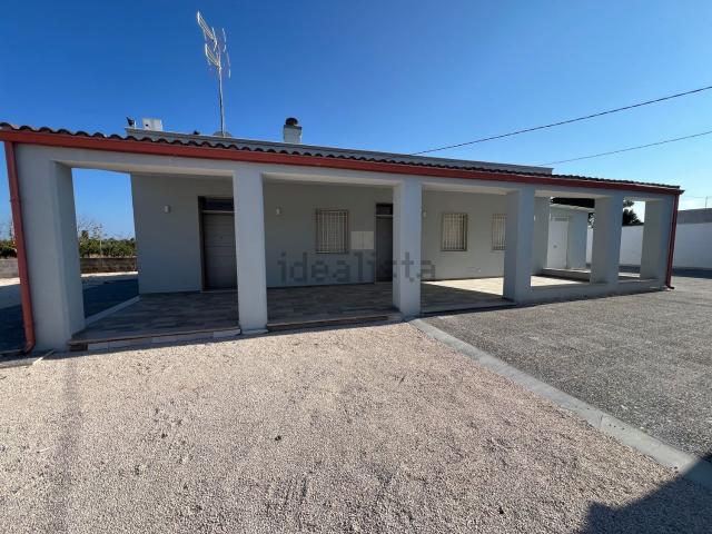Villetta bifamiliare in vendita di 163 m² in Via Oblate di Nazareth, 33