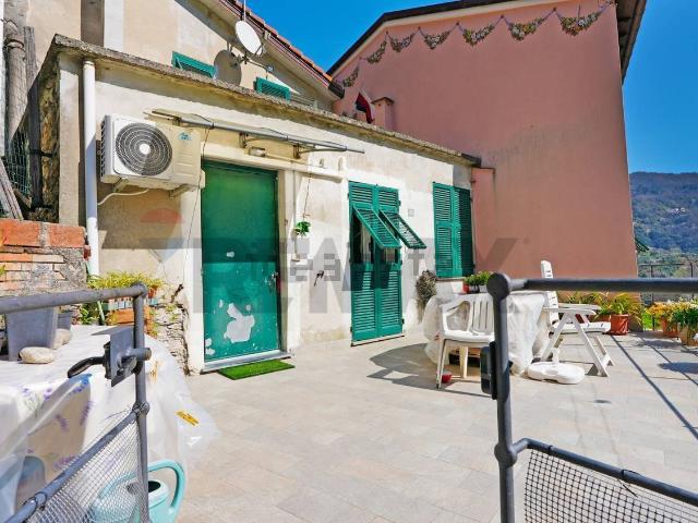 Villetta bifamiliare in vendita di 160 m² in Frazione Terrile, 20