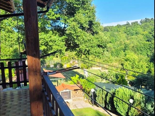 Villetta bifamiliare in vendita di 160 m² in Località Casone, 40