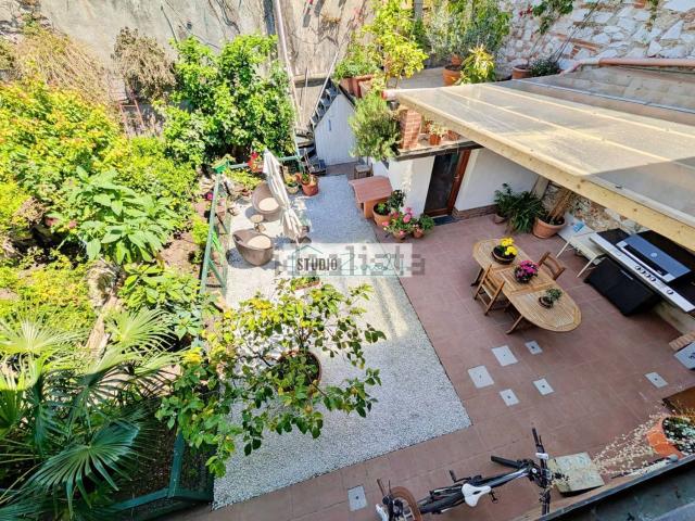 Villetta bifamiliare in vendita di 160 m² in Piazza dello Statuto