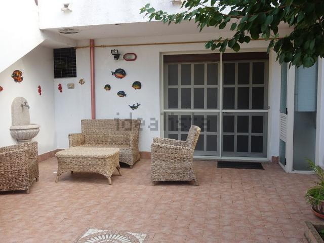 Villetta bifamiliare in vendita di 160 m² in Strada Statale 522