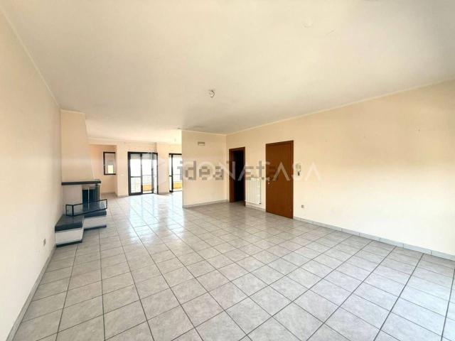Villetta bifamiliare in vendita di 160 m² in Via Alberto Sabin