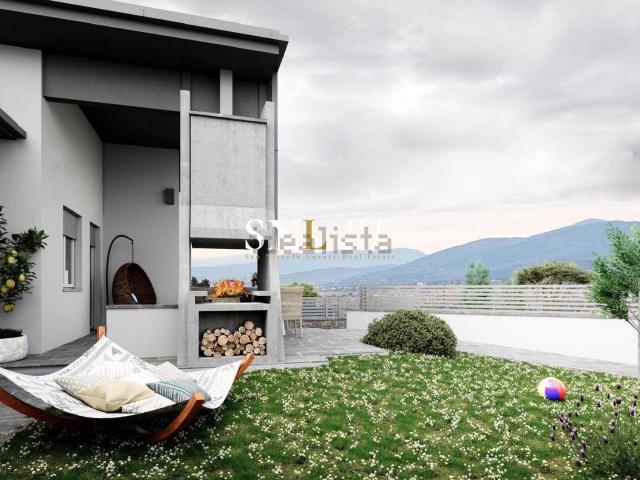 Villetta bifamiliare in vendita di 160 m² in Via Benedetto Fortini