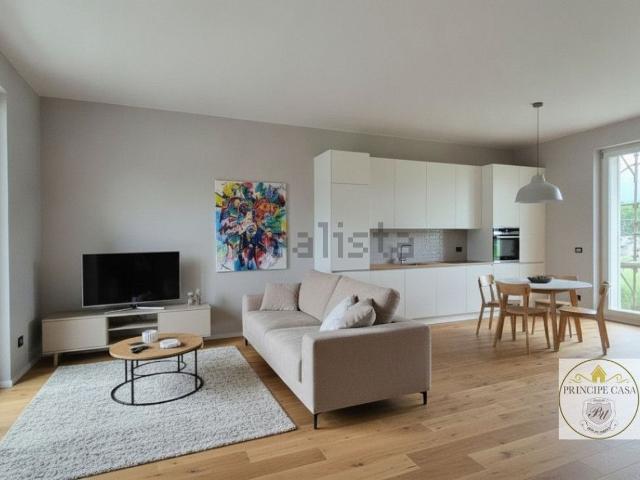 Villetta bifamiliare in vendita di 160 m² in Via Bosco Alto