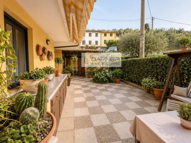 Villetta bifamiliare in vendita di 160 m² in Via del Casone, 108