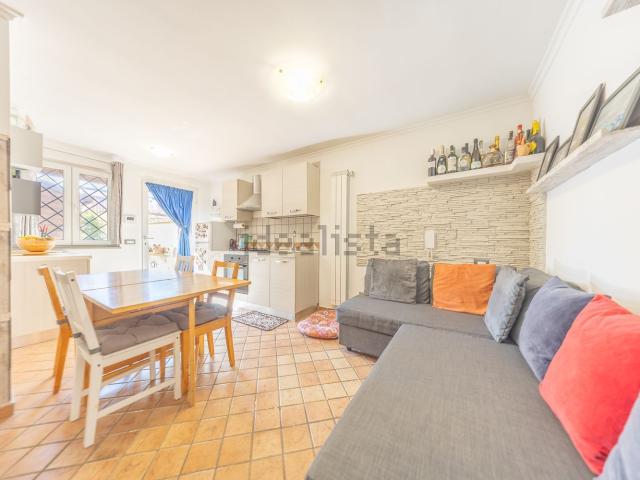 Villetta bifamiliare in vendita di 160 m² in Via delle Cernie