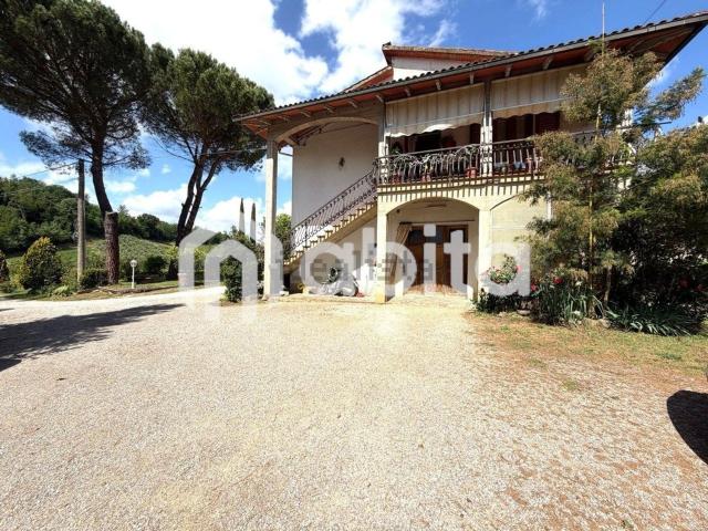 Villetta bifamiliare in vendita di 160 m² in Via di Caposelvi