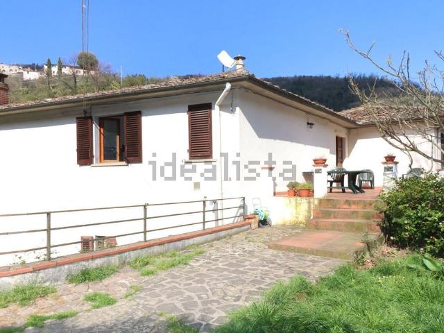 Villetta bifamiliare in vendita di 160 m² in Via di Pupigliana