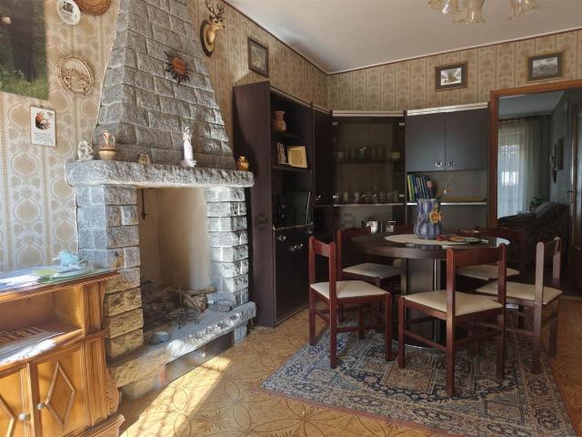 Villetta bifamiliare in vendita di 160 m² in Via Edmondo de Amicis, 15