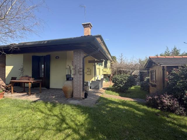 Villetta bifamiliare in vendita di 160 m² in Via Filippo Lippi, 15