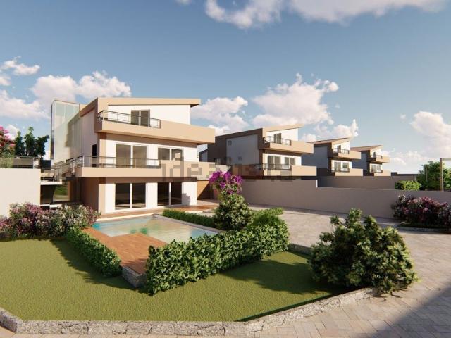 Villetta bifamiliare in vendita di 160 m² in Via Galileo Galilei