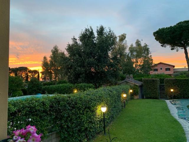 Villetta bifamiliare in vendita di 160 m² in Via Giuseppe Lazzati