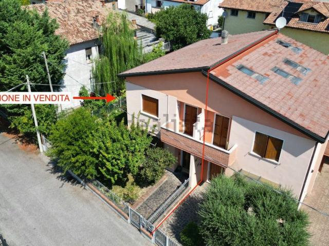 Villetta bifamiliare in vendita di 160 m² in Via Maria Ausiliatrice