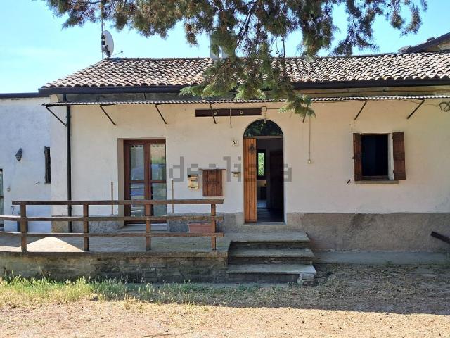 Villetta bifamiliare in vendita di 160 m² in Via Monte Maggiore, 60