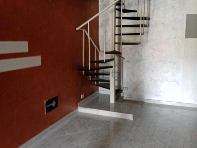Villetta bifamiliare in vendita di 160 m² in Via Nazionale