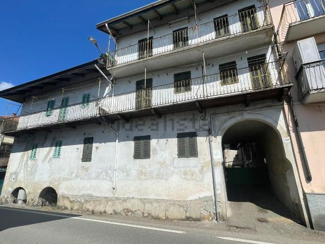 Villetta bifamiliare in vendita di 160 m² in Via Santuario d&apos Oropa, 192