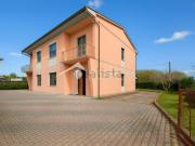 Villetta bifamiliare in vendita di 160 m² in Viale Vittorio Veneto