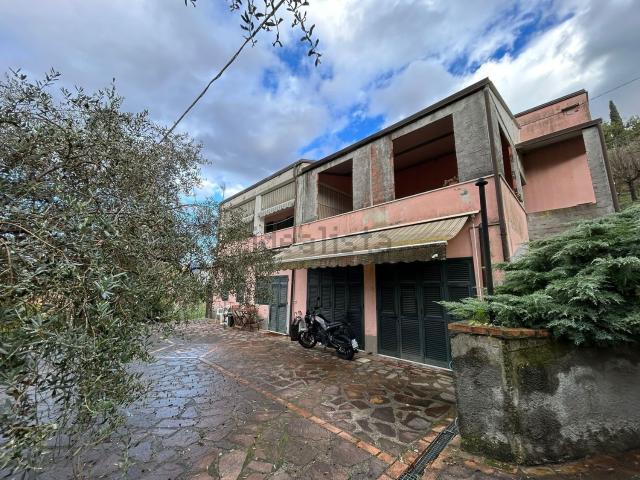 Villetta bifamiliare in vendita di 160 m²