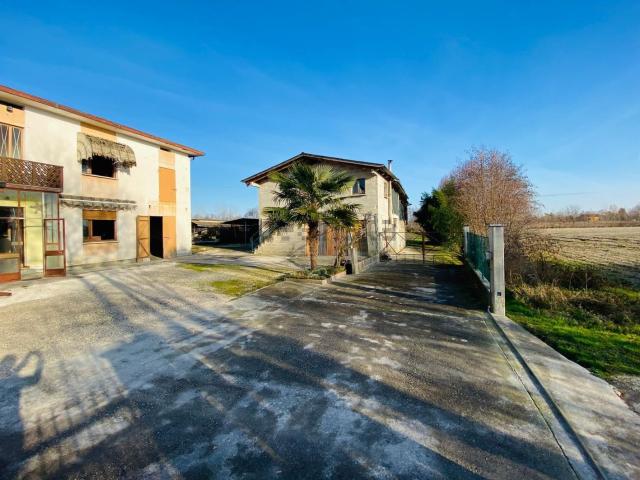 Villetta bifamiliare in vendita di 160 m²