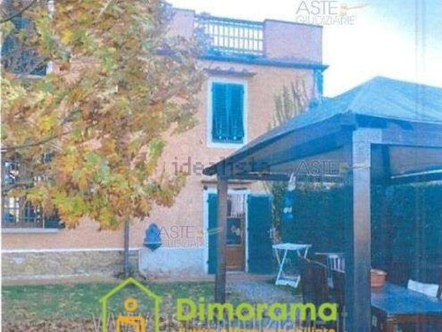 Villetta bifamiliare in vendita di 162 m² in Via Baco