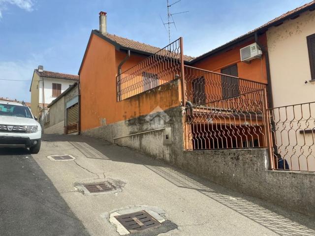 Villetta bifamiliare in vendita di 167 m² in Via Torello Da Strada, 9
