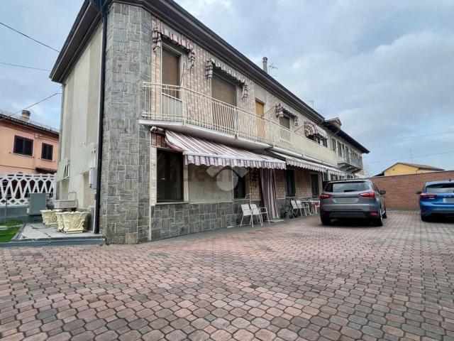 Villetta bifamiliare in vendita di 167 m² in Via Trincere, 40