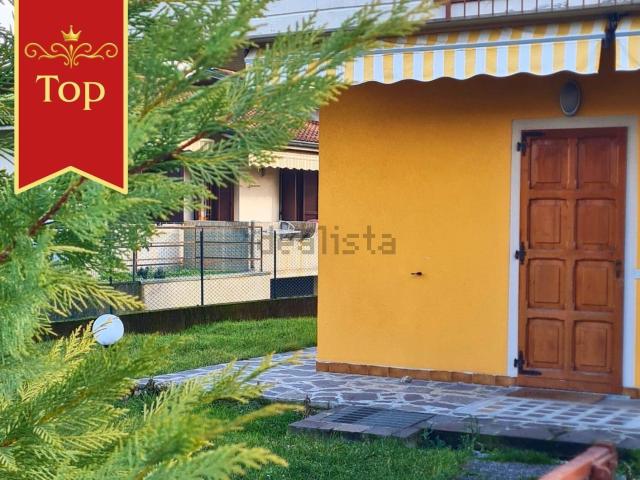 Villetta bifamiliare in vendita di 167 m² in Via Giorgio la Pira